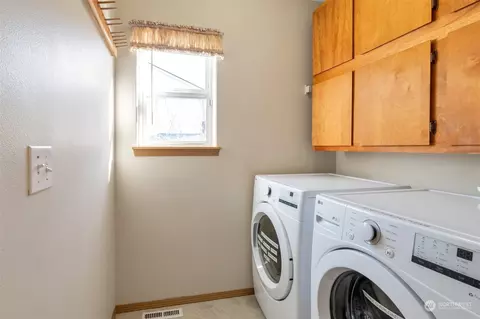 Other - 5819 12th Ave W, Everett, WA 98203 photo 3 of 8