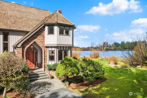 16114 SE 24th St, Bellevue, WA 98008