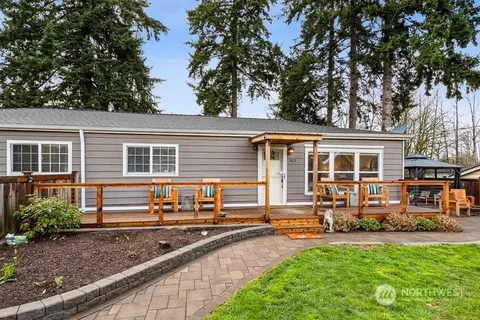 5615 18th Ave SW, Seattle, WA 98106
