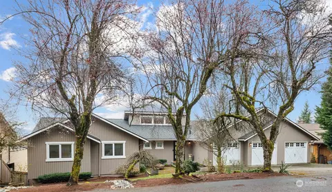 18527 148th Ave NE, Woodinville, WA 98072