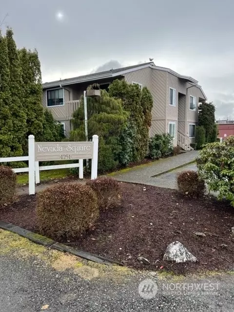 1251 Nevada St #4, Bellingham, WA 98229