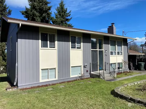 135 Oak Ln, Port Angeles, WA 98362