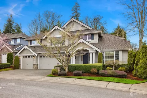 19158 NE 44th Ct, Sammamish, WA 98074