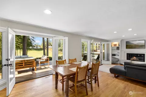 Dining - 14406 24th Ave SE, Mill Creek, WA 98012 photo 2 of 2