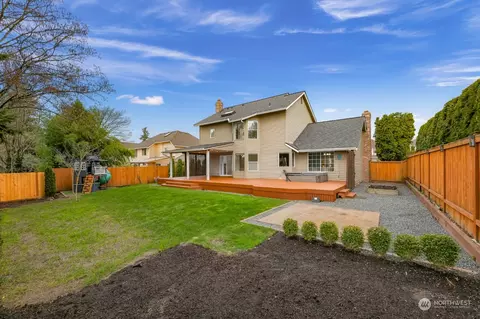 Exterior - 23910 21st Dr SE, Bothell, WA 98021 photo 9 of 11