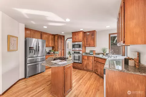 Kitchen - 23910 21st Dr SE, Bothell, WA 98021 photo 2 of 5
