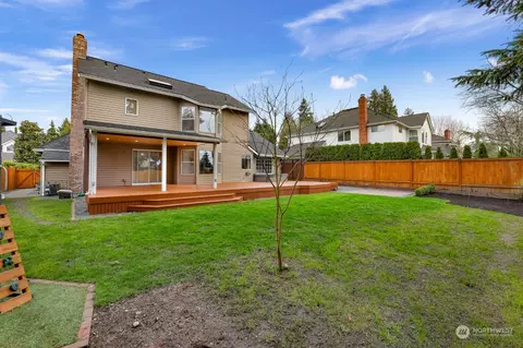 Exterior - 23910 21st Dr SE, Bothell, WA 98021 photo 7 of 11