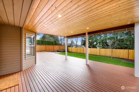 Exterior - 23910 21st Dr SE, Bothell, WA 98021 photo 4 of 11
