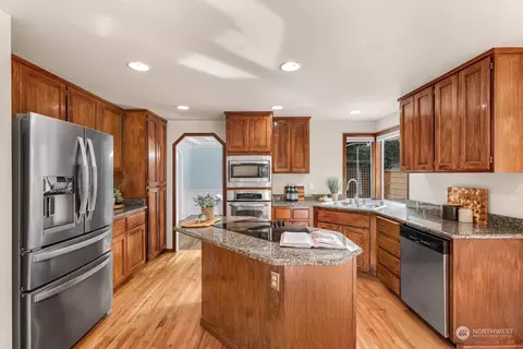 Kitchen - 23910 21st Dr SE, Bothell, WA 98021 photo 3 of 5