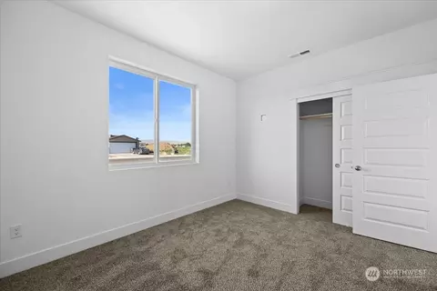 Bedroom - 1137 E Cascade St, Othello, WA 99344 photo 1 of 2