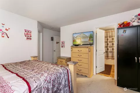 Bedroom - 302 126th St SE, Everett, WA 98208 photo 4 of 4