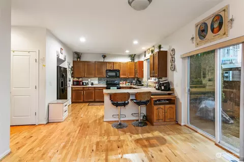 Kitchen - 302 126th St SE, Everett, WA 98208 photo 1 of 3
