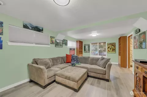 Living - 718 198th Pl SE, Bothell, WA 98012 photo 4 of 4