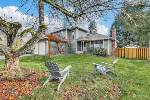 718 198th Pl SE, Bothell, WA 98012