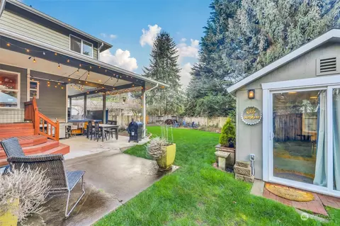 Exterior - 718 198th Pl SE, Bothell, WA 98012 photo 3 of 5