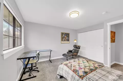 Bedroom - 718 198th Pl SE, Bothell, WA 98012 photo 1 of 4