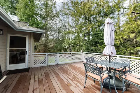 2104 Creekside Cir, Anacortes, WA 98221