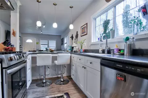 Kitchen - 209 E Cherry St, Centralia, WA 98531 photo 1 of 7
