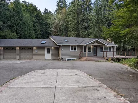 13830 NE 137th St, Kirkland, WA 98034