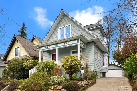 2332 N 59th St, Seattle, WA 98103