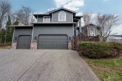 8963 49th Ave W, Mukilteo, WA 98275