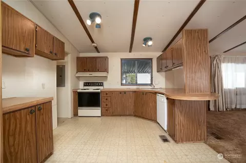 2230 Estero Ave, Enumclaw, WA 98022 photo 14