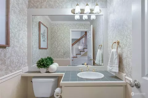 Bath - 3019 213th St SE, Bothell, WA 98021 photo 1 of 4