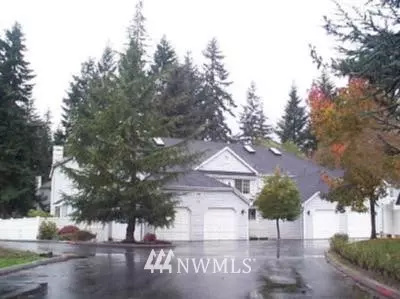11708 Admiralty #E, Everett, WA 98204 photo 1
