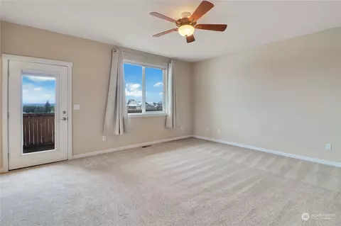 Bedroom - 183 Garrett Loop, Chehalis, WA 98532 photo 2 of 5