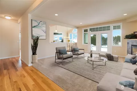 Living - 183 Garrett Loop, Chehalis, WA 98532 photo 1 of 3