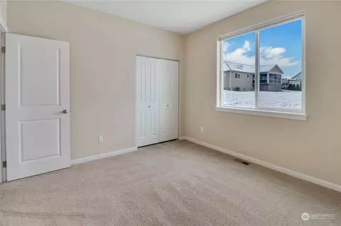 Bedroom - 183 Garrett Loop, Chehalis, WA 98532 photo 5 of 5
