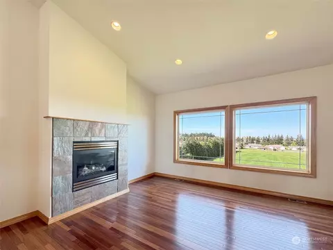 Living - 104 Hilltop Dr #C, Sequim, WA 98382 photo 1 of 8