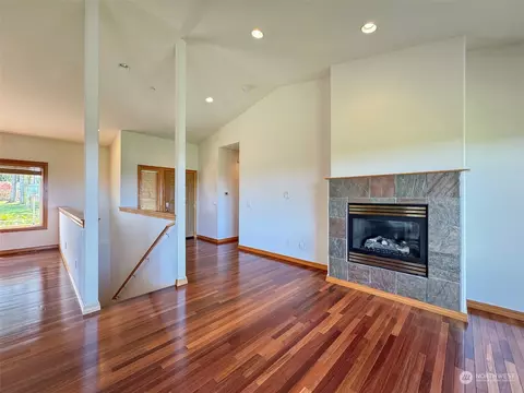 Living - 104 Hilltop Dr #C, Sequim, WA 98382 photo 3 of 8