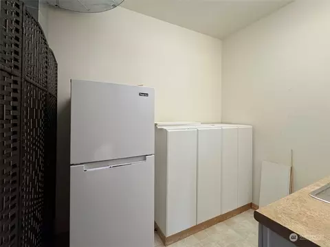 Kitchen - 104 Hilltop Dr #C, Sequim, WA 98382 photo 5 of 6