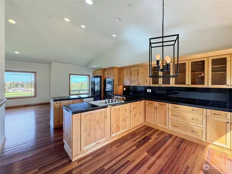 Kitchen - 104 Hilltop Dr #C, Sequim, WA 98382 photo 2 of 6