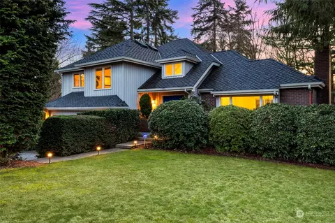 6113 139th Pl SE, Bellevue, WA 98006