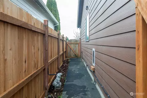 Exterior - 17924 15th Ave E, Spanaway, WA 98387 photo 8 of 10