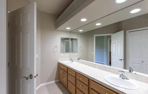 Bath - 61 Mendel Dr, Sequim, WA 98382 photo 2 of 3