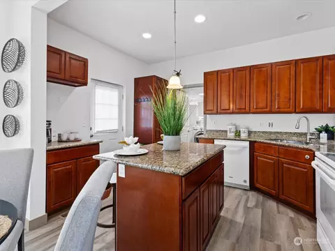 2222 Cedar St, Everett, WA 98201 photo 9