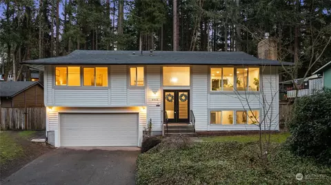 4905 95th Ave W, Tacoma, WA 98467