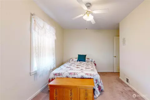Bedroom - 1517 Evergreen St, Walla Walla, WA 99362 photo 5 of 6