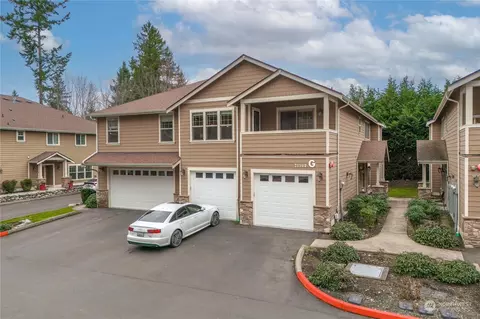21900 SE 242nd St #G1, Maple Valley, WA 98038