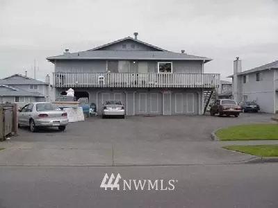 2561 Warner Ave, Enumclaw, WA 98022 photo 1