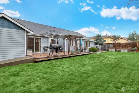 Exterior - 6718 227th St E, Spanaway, WA 98387 photo 3 of 5