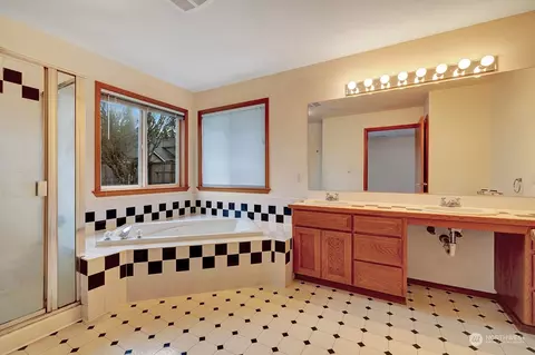 Bath - 6718 227th St E, Spanaway, WA 98387 photo 1 of 3