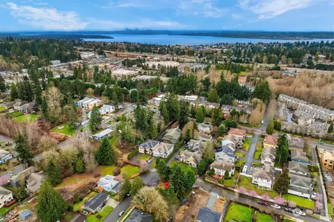 12508 NE 91st St, Kirkland, WA 98033
