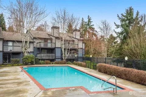 Exterior - 11029 NE 197th St, Bothell, WA 98011 photo 5 of 5