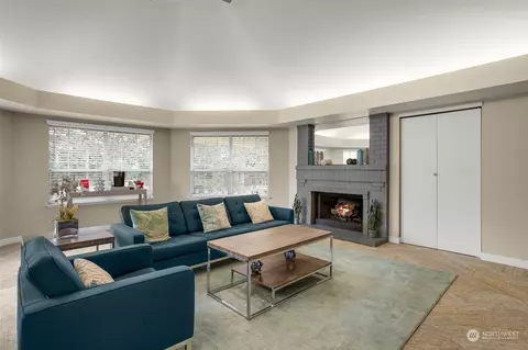 Living - 11029 NE 197th St, Bothell, WA 98011 photo 8 of 9