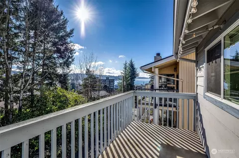 11635 91st Pl NE #2B, Kirkland, WA 98034