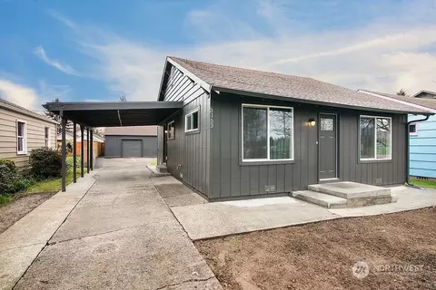3153 Hemlock St, Longview, WA 98632